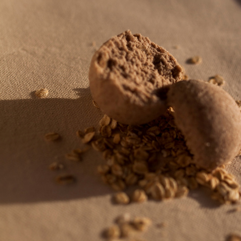 Oatmeal, Cocoa & Coconut Milk Bath Bomb - Soothing & Nourishing