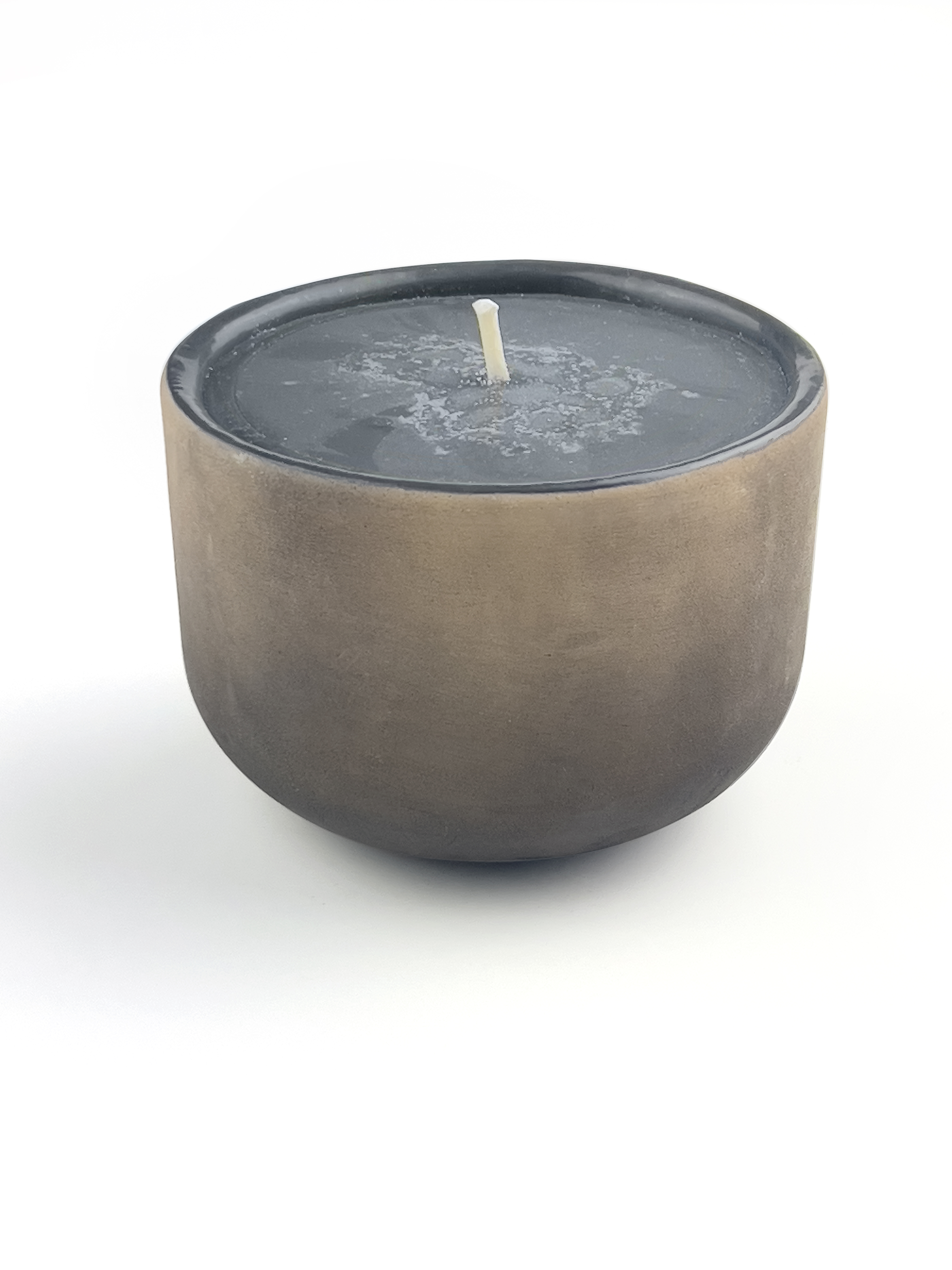 DUST 02 Artisanal Scented Candle in Raku Ceramic | Soft Leather, Rosemary & Incense | 175g