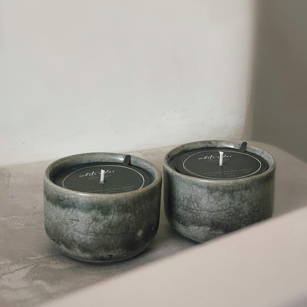 PATINA Artisanal Scented Candle in Raku Ceramic | White Cedar, Tonka & Jasmine |