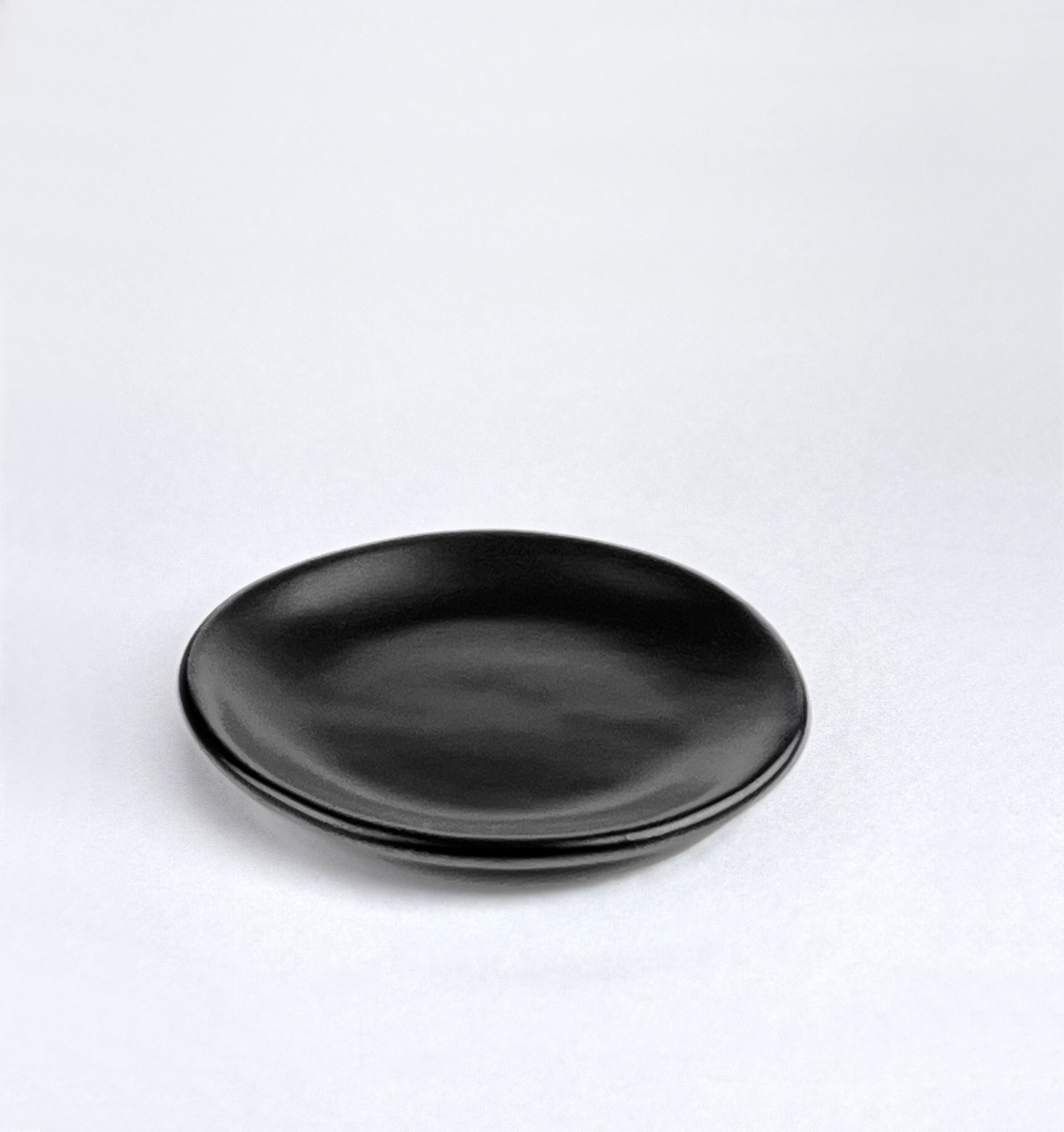 MOKKA Handmade Ceramic Incense Holder | Anthracite Clay